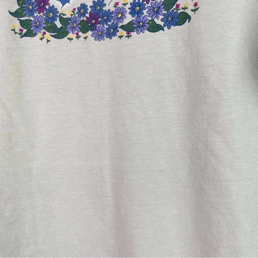 Bobbie Brooks T-shirt Vintage Grandma Core Cottage Cream Birdhouse‎ Short Sleeve